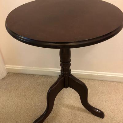 15â€ Round Top Bombay Co. Tripod Side Table -Lot 165