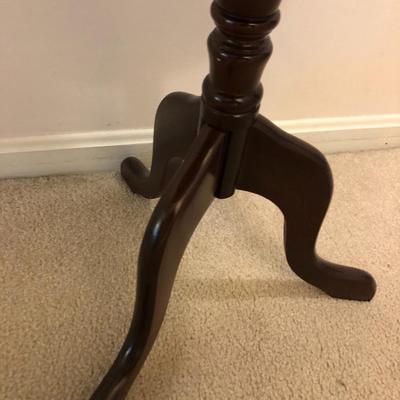 15â€ Round Top Bombay Co. Tripod Side Table -Lot 165