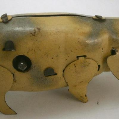 Wind-Up Mechanical Pig Toy