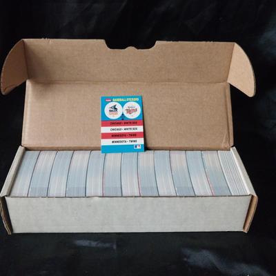 FLEER BASEBALL TRADING CARDS