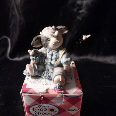 "ALL A BUZZ OVER YOU" "FLOUR GIRL" MOO MOOS