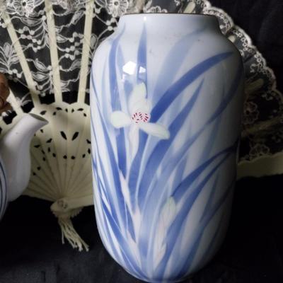 ASIAN TEAPOT-VASE AND HAND FANS