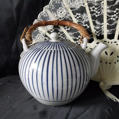 ASIAN TEAPOT-VASE AND HAND FANS