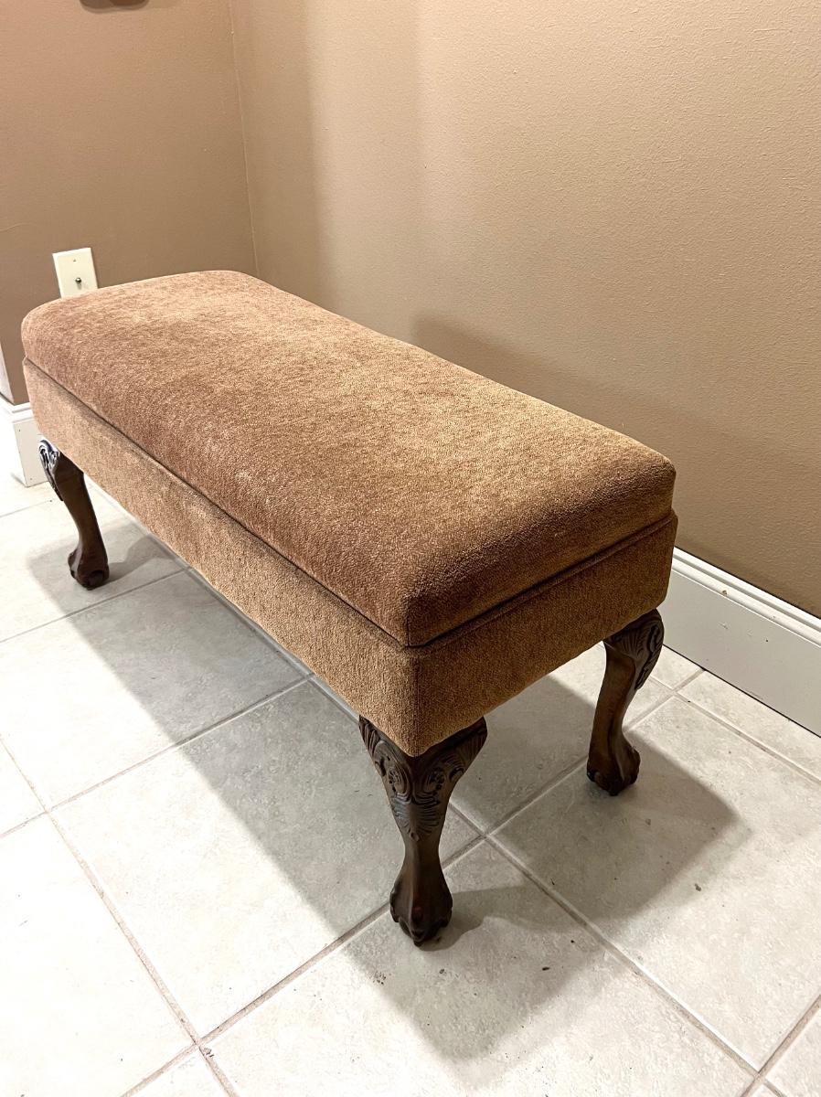 Cedar lined storage bench deals