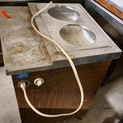 Soup warmer cabinet on wheels