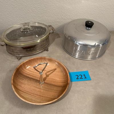Lot of serving items