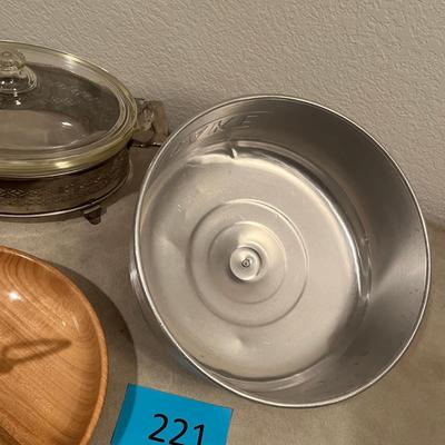 Lot of serving items