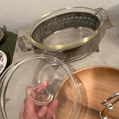 Lot of serving items