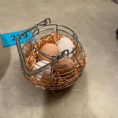Watt Pottery Bowl & Egg Decoration