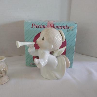 PRECIOUS MOMENTS
