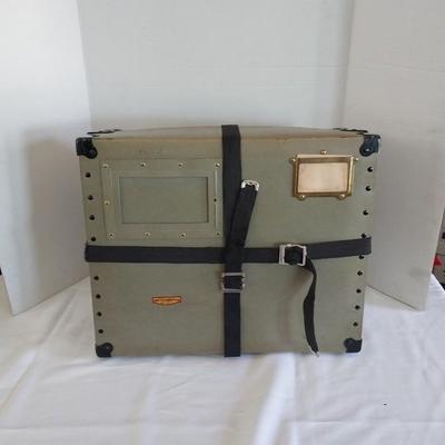 VINTAGE BOX