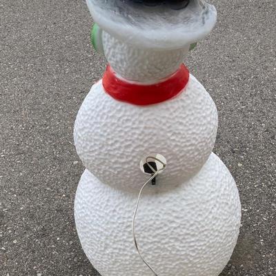 SO COOL VINTAGE CHRISTMAS YARD DECOR