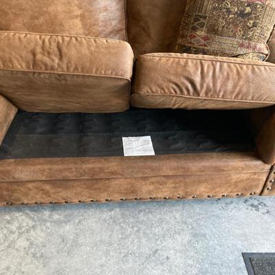 BEAUTIFUL LARGE COMFY LOVESEAT!