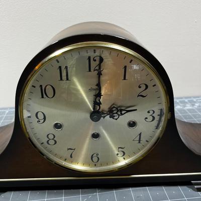 Linder Mantel Clock 