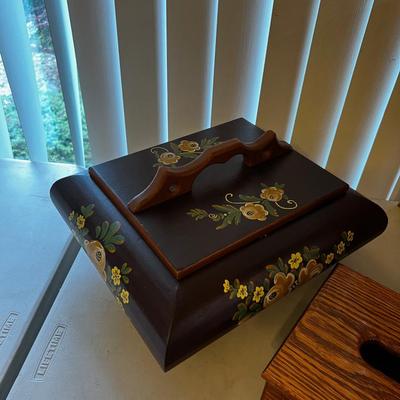 Wood Items Group: Bind, Kleenex Duck Dresser Tray, Recipe Holder 