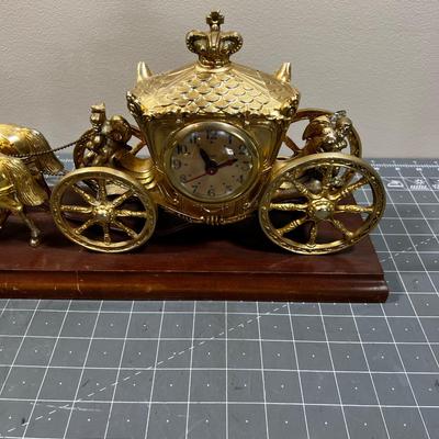 Gold Toned Electric Clock Horse & Carriage 