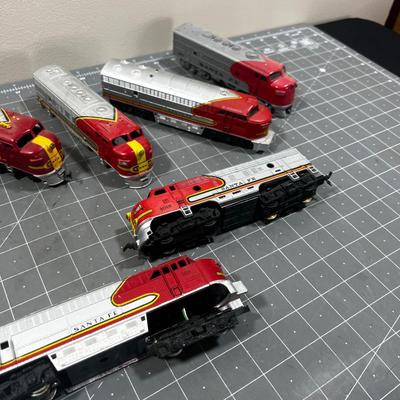 Trains 8  - HO Scale