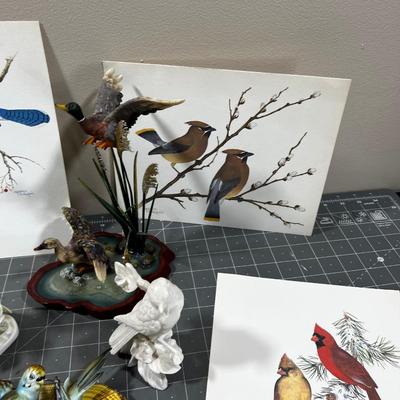 Bird Items: Ceramic Pictures etc. 