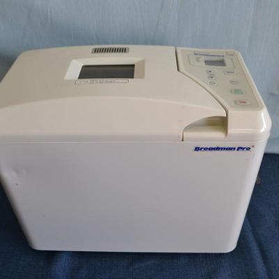 LOT 246. BREADMAN PRO BREAD MAKER