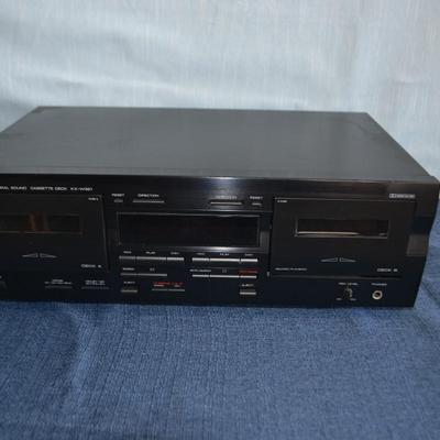 LOT 249. YAMAHA CASSETTE DECK MODEL KX-W321