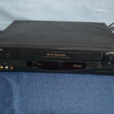 LOT 253. SONY VHS PLAYER