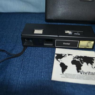 LOT 268. VIVITAR 600 POCKET CAMERA