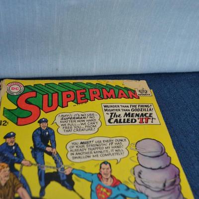 LOT 269 COMIC BOOKS