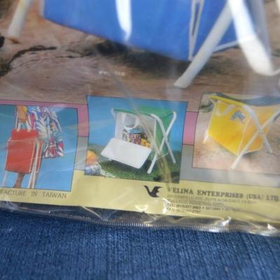 LOT 287. TWO RIO BEACH CHAIRS AND COOLER STOOL