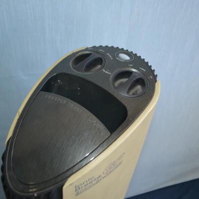 LOT 288. IONIC BREEZE AIR PURIFIER