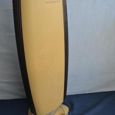 LOT 288. IONIC BREEZE AIR PURIFIER