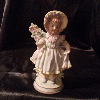 VINTAGE PORCELAIN EGGS-FIGURINE MADE IN JAPAN-