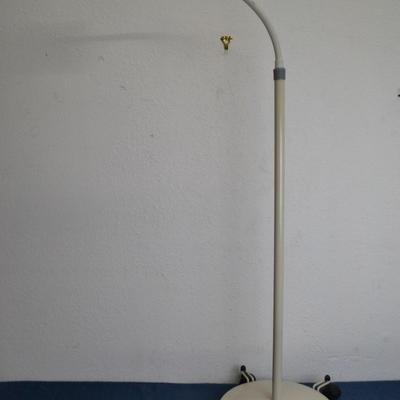 LOT 292. RITTER LAMP MODEL 152-001