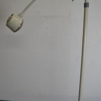 LOT 292. RITTER LAMP MODEL 152-001