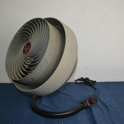 LOT 295. VORNADO AIR CIRCULATION FAN