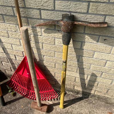 Lot of 6 Outdoor Hand Tools