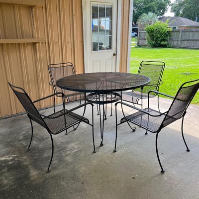 Wrought Iron Table with 4 Chairs
