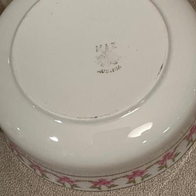 Lot of Ramekins Custard Cups w/ liners
