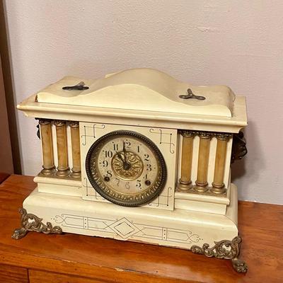 Seth Thomas Column mantle clock
