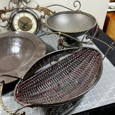 Decorative Metal Ware 6 Pieces 