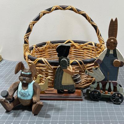 3 WOOD Figurines with a lovely Basket