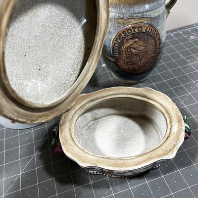 4 Lidded Jars 
