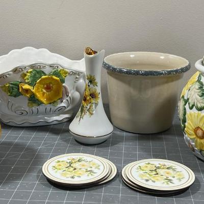 Sunflower Lot 2: Ceramic Cookie Jar, Canister Vase etc. 