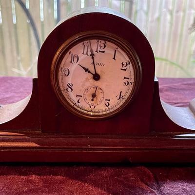 Sessions 8 day mantle clock