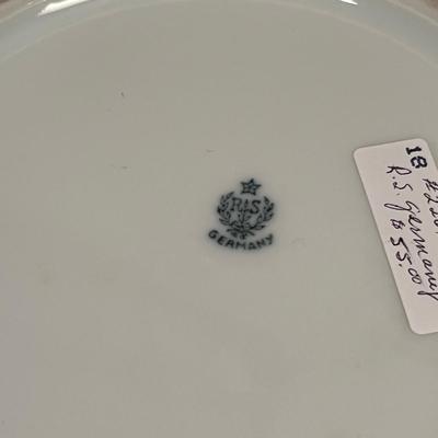 Lot of vintage floral bowls