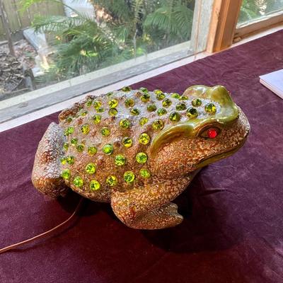 Frog lamp
