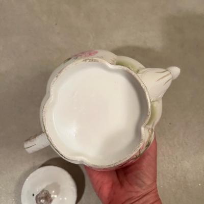 Bone China Roses Tea Pot