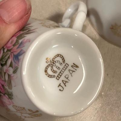 Lot of Demi Cups