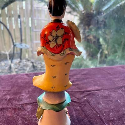 Porcelain Asian figurine