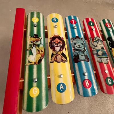 Vintage toy Xylophone Like new