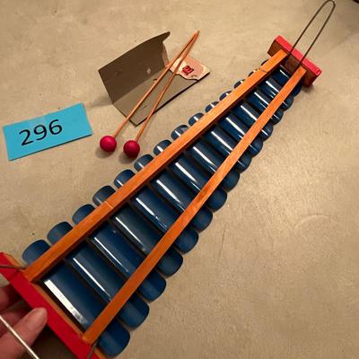 Vintage toy Xylophone Like new